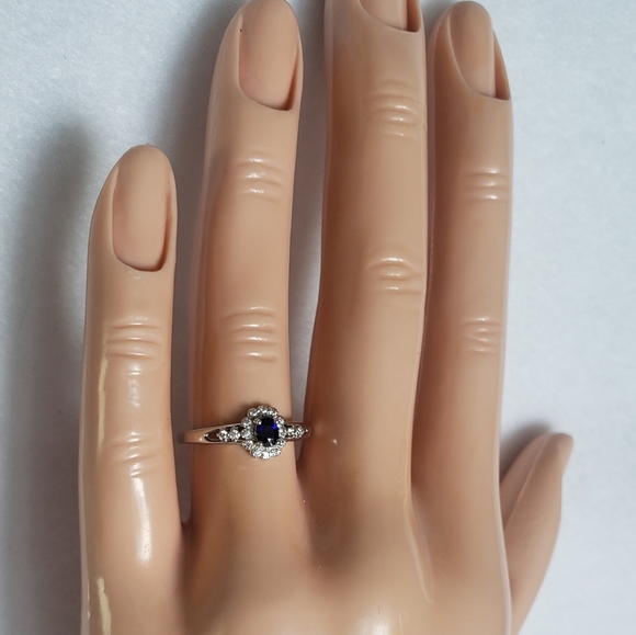 Sterling Silver Natural Sapphire Ring - Picture 7 of 8